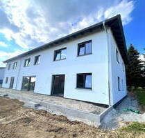 Neubau - 5% Abschreibung - Nur nur noch 1 Haushäfte verfügbar ! - 146qm Wfl - Schlüsselfertig - Iggensbach Gstein