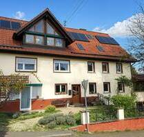 Schönes Einfamilienhaus mit großem Garten & überdachtem Caravan-Stellplatz - Neuhausen ob Eck Worndorf