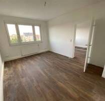 Wurzen* helle 2 Zimmer-Wohnung* renoviert* sep. Küche*Tageslichtbad*