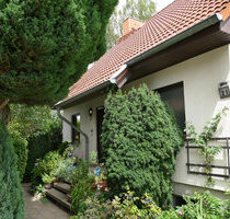 *** PERFEKT FÜR IHR FAMILIENLEBEN *** GRÜNE IDYLLE ALLEINSTEHENDES GEPFLEGTES TRAUMHAUS *** - Potsdam Bornstedt