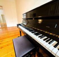 !! Wunderschöne Altbauwohnung mit Südbalkon erwartet Sie !! samt Einbauküche und Klavier - Berlin Steglitz