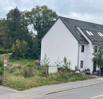 Grundstück mit Baugenehmigung für ein Reihenmittelhaus in Erlangen-Eltersdorf