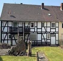 1-2 Familiendoppelhaushälfte mit Garage; Stellplatz & schönem Grundstück in ruhiger Wohnlage - Guxhagen