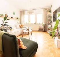 UNIKAT MIT AUSSICHT Dachgeschosswohnung mit Loggia und Parkettboden in begehrter Stadtlage - Leipzig Gohlis-Süd