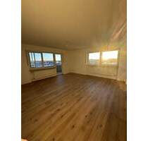 Geräumige 5-Zimmer-Wohnung mit Balkon in Tirschenreuth