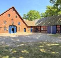 1 Haus + 1 Resthof + Gewerbe+ oder Bauland für Investoren - Schwarme