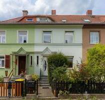 Perfekt angebunden, Kosten überschaubar - kleines Reihenmittelhaus zum selbst ausbauen. - Dresden Trachau