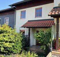 Attraktive Stadtlage mit guter Infrastruktur - Reihenmittelhaus - - Deggendorf