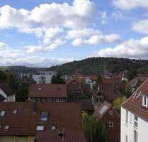 Provisionsfreie großzügige 3,5 Zimmer Dachgeschosswohnung - Esslingen am Neckar Stadtmitte