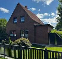 Saniertes, gepflegtes Einfamilienhaus mit großem Garten in Butjadingen-Burhave - Butjadingen / Burhave