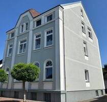 Top-Lage, drei Wohneinheiten, ein starkes Investment - Mehrfamilienhaus in Nordenham!