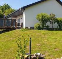 Exklusive - ebenerdig - Bungalow mit tollem Weitblick - Güby