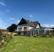 Charmantes 1-2 Familienhaus 