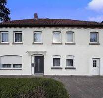 Modernisiertes Zweifamilienhaus mit barrierefreiem Wohnkomfort in Grohnde - Emmerthal