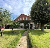 Ihr neues Zuhause - charmantes Wohnhaus mit zusätzlichem Bauplatz und altem Obstgarten - Dägeling