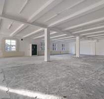 Praxis mit Charakter: repräsentative Altbauflächen, ausgebaut nach Ihren Wünschen - Berlin Friedenau