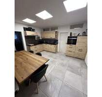 Modernisierte 2 Zimmer Wohnung im Zentrum von Hengersberg