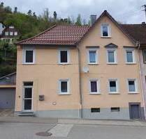Einfamilienhaus (Reihenendhaus) mit Garten und Garage - Oberndorf am Neckar
