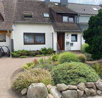 Großzügiges Reihenmittelhaus mit Garten & Garage in zweiter Reihe am Mittellandkanal - Hannover Groß Buchholz