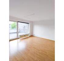 2-Zimmer-Wohnung mit ca. 30 m² Dachterrasse im Herzen von Ehrenfeld - Köln