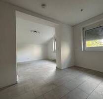 Kernsanierte 1 Zimmer-Wohnung - 450,00 EUR Kaltmiete, ca.  28,00 m² Wohnfläche in Friolzheim (PLZ: 71292)