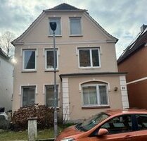 Mehrfamilienhaus mit 3 Wohnungen, Garage und Garten in 23568 Lübeck-Schlutup - Lübeck - Schlutup