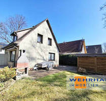Idyllisches Einfamilienhaus mit Vollkeller in zentrumsnaher Wohnlage - Ahrensburg