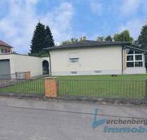 *** Bungalow mit großem Grundstück in ruhiger Lage von Plattling ***