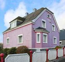 Gemütliches Einfamilienhaus mit schönem Grundstück und zusätzlichem Bauplatz in Ortsrandlage von Langenhahn