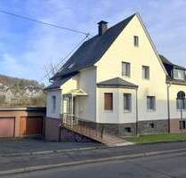 Hier ist vieles möglich! Gemütliches Zweifamilienhaus mit großzügigem Grundstück in Westerburg