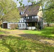 Fachwerkhaus (Ferienhaus) mit 3 Wohnungen und großem Grundstück im Herzen von Rennerod