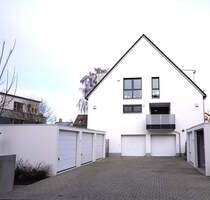 Neuwertige 3-Zimmer-Eigentumswohnung mit Einbauküche und Garage - Nürnberg Altenfurt