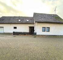 Sanierungsbedürftiges Haus mit großem Garten und Garage in idyllischer Feldrandlage - Langenfeld / Berghausen