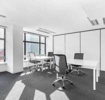 Privater Büroraum für 3 Personen in Regus Messe München