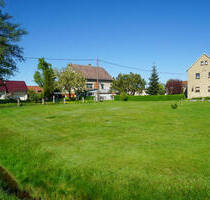 Kleines Haus mit mehreren Baugrundstücken! - Ebersbach