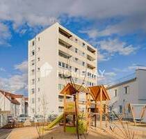 Gut geschnittene 2-Zimmer-DG-Wohnung in zentraler Lage Lechhausen mit hervorragendem Weitblick - Augsburg