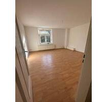 schöne 2 Raumwohnung sucht neuen Mieter - Chemnitz Gablenz 240