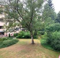 Mittendrin und doch ruhig gelegen: sanierungsbedürftige 3-Zimmer Wohnung in Steglitz mit guter Verkehrsanbindung! - Berlin