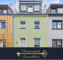 Bremen - Woltmershausen . Modernes Wohnen auf drei Ebenen - Reihenmittelhaus mit schönem Garten