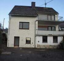 ** MEHRFAMILIENHAUS IN RUHIGER ORTSRANDLAGE **** - Steinebach / Wied