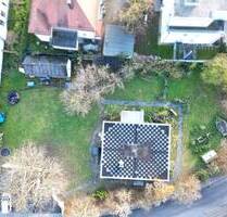 | Attraktives Projekt-Grundstück | Perfekt geschnittene 2040 m² mit Bungalow - Regensburg