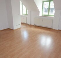 Moderne DG-Whg. mit Laminat ! Frei ab sofort - Chemnitz Ebersdorf