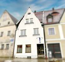Mittendrin im Leben - Ein, Zwei-Familienhaus sucht eine neue Familie ! - Neustadt an der Waldnaab
