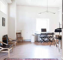 Büroraum und Desks in hellem und modernen DESIGNSTUDIO - All-in-Miete - Berlin Schöneberg