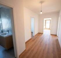 Moderne Dachgeschosswohnung in zentraler Lage von Karlsfeld - Karlsfeld b München