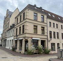 Stadthaus mit viel Charme und toller Aussicht, ggf. plus Übernahme Existenz - Wismar Altstadt