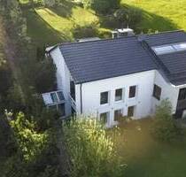 Doppelhaus-Hälfte mit Weitblick in ruhiger, zentraler Lage von Berg - Aufkirchen