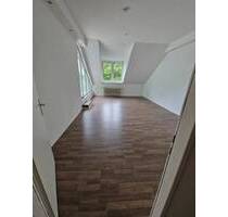 2-Zimmer Wohnung im DG - 610,00 EUR Kaltmiete, ca.  64,20 m² Wohnfläche in Berlin (PLZ: 14167) Zehlendorf