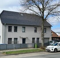 Zweifamilienhaus mit Büro oder Einliegerwohnung in Braunschweig-Wenden