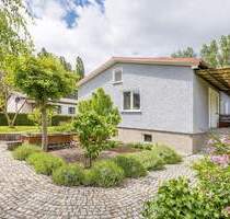 Modernes Einfamilienhaus mit schönem Garten in Berlin-Wartenberg